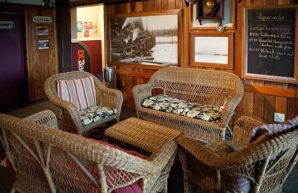 Heriot Bay Inn Extérieur photo