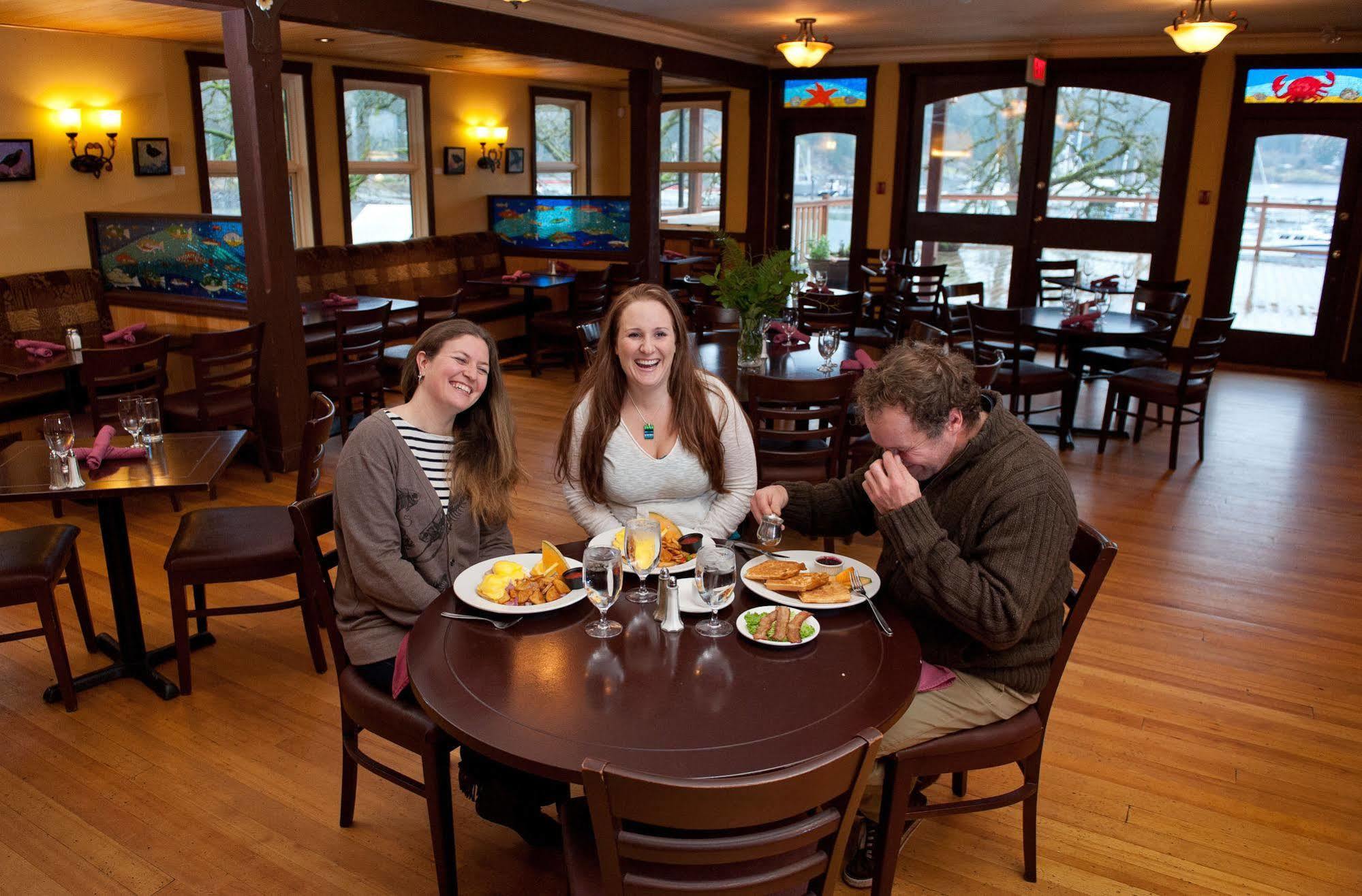 Heriot Bay Inn Extérieur photo