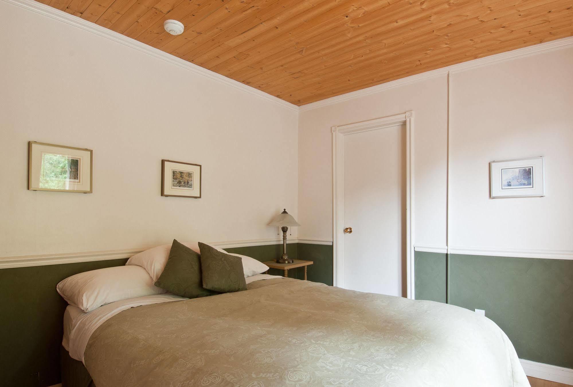 Heriot Bay Inn Extérieur photo
