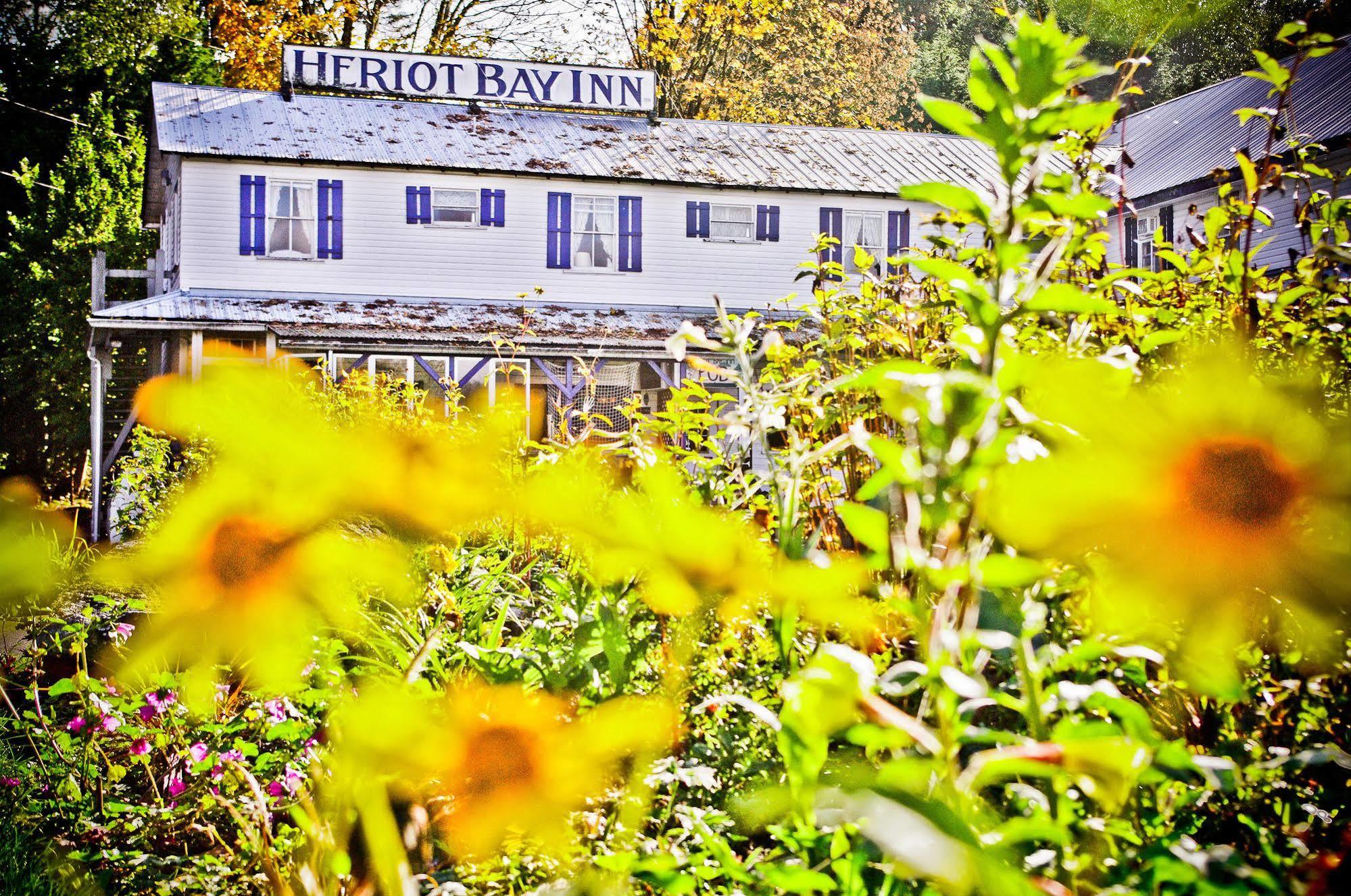 Heriot Bay Inn Extérieur photo