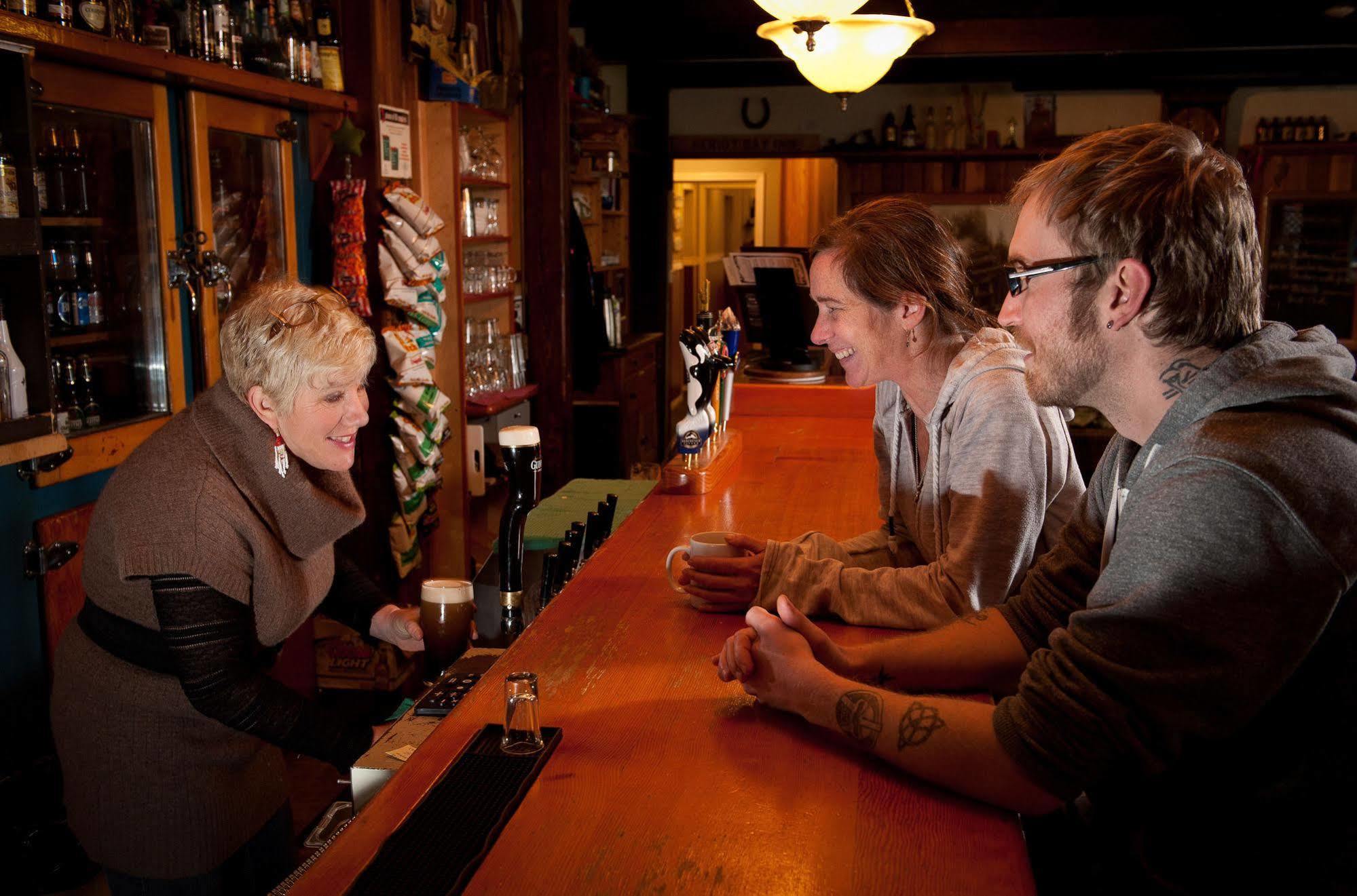 Heriot Bay Inn Extérieur photo